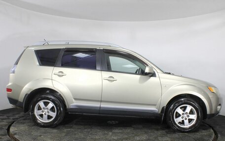 Mitsubishi Outlander III рестайлинг 3, 2007 год, 999 000 рублей, 4 фотография