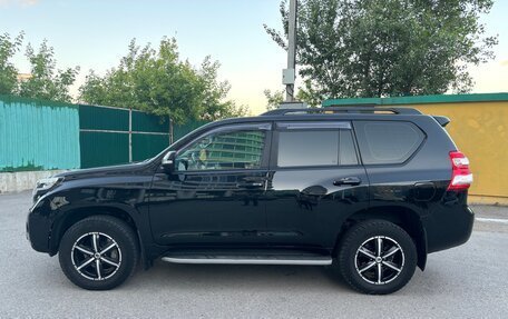 Toyota Land Cruiser Prado 150 рестайлинг 2, 2015 год, 3 500 000 рублей, 2 фотография