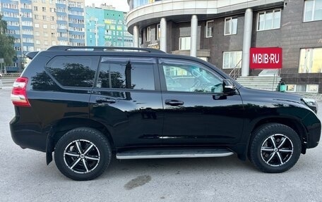 Toyota Land Cruiser Prado 150 рестайлинг 2, 2015 год, 3 500 000 рублей, 6 фотография