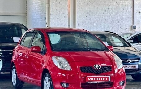 Toyota Yaris III рестайлинг, 2007 год, 730 000 рублей, 1 фотография