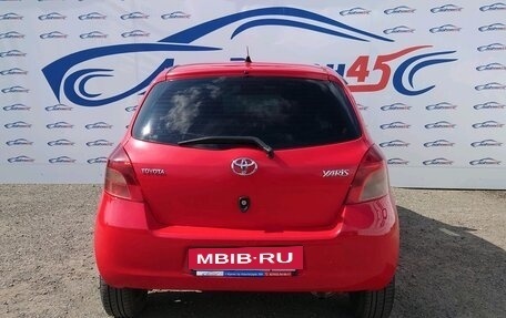 Toyota Yaris III рестайлинг, 2006 год, 624 000 рублей, 5 фотография