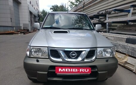 Nissan Terrano II рестайлинг, 2003 год, 720 000 рублей, 3 фотография