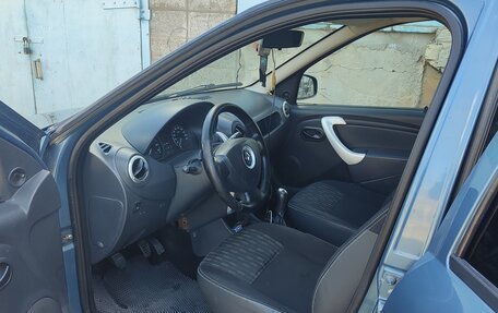 Renault Logan I, 2013 год, 450 000 рублей, 7 фотография