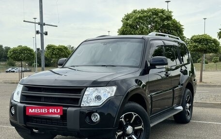 Mitsubishi Pajero IV, 2011 год, 2 249 000 рублей, 3 фотография