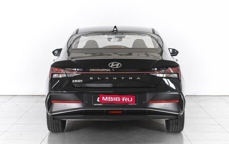 Hyundai Elantra, 2024 год, 2 700 000 рублей, 4 фотография