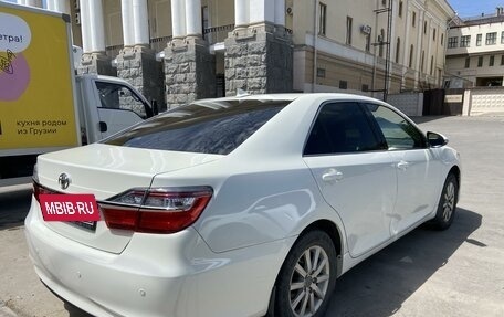 Toyota Camry, 2017 год, 2 090 000 рублей, 5 фотография