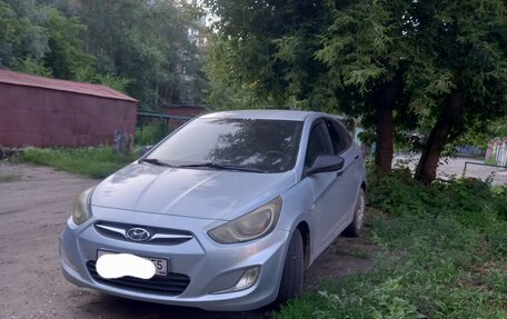 Hyundai Solaris II рестайлинг, 2011 год, 700 000 рублей, 2 фотография