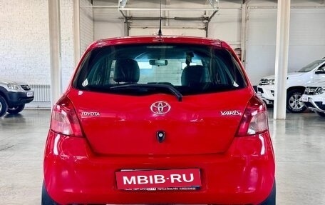 Toyota Yaris III рестайлинг, 2007 год, 730 000 рублей, 6 фотография