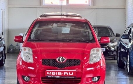 Toyota Yaris III рестайлинг, 2007 год, 730 000 рублей, 2 фотография