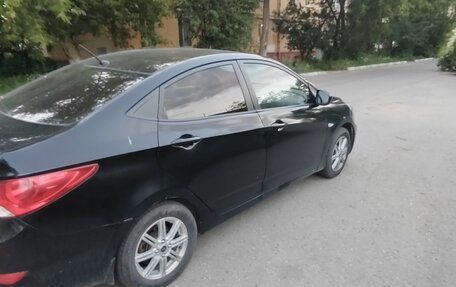 Hyundai Solaris II рестайлинг, 2012 год, 675 000 рублей, 2 фотография