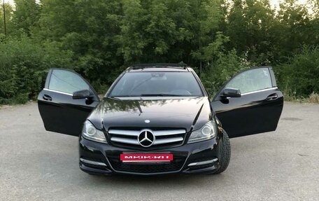 Mercedes-Benz C-Класс, 2011 год, 1 150 000 рублей, 2 фотография