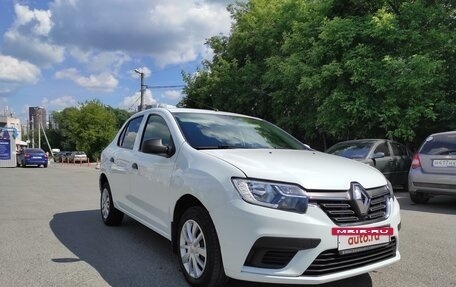 Renault Logan II, 2018 год, 825 000 рублей, 2 фотография