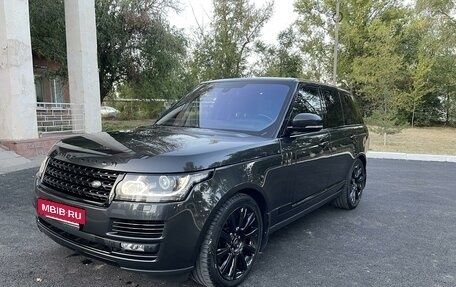 Land Rover Range Rover IV рестайлинг, 2015 год, 5 900 000 рублей, 3 фотография