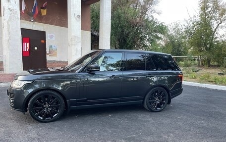 Land Rover Range Rover IV рестайлинг, 2015 год, 5 900 000 рублей, 2 фотография