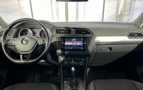 Volkswagen Tiguan II, 2020 год, 2 450 000 рублей, 13 фотография