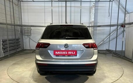 Volkswagen Tiguan II, 2020 год, 2 450 000 рублей, 6 фотография