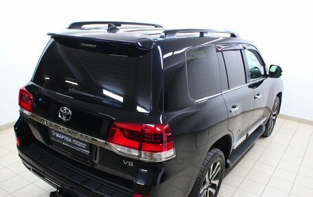 Toyota Land Cruiser 200, 2016 год, 5 700 000 рублей, 9 фотография