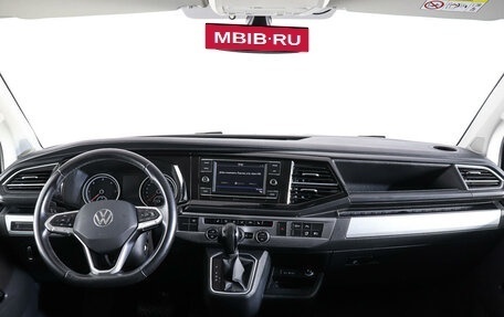 Volkswagen Multivan T6 рестайлинг, 2020 год, 5 125 000 рублей, 12 фотография