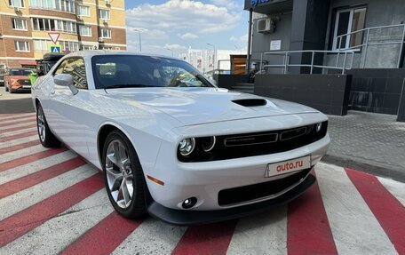 Dodge Challenger III рестайлинг 2, 2022 год, 4 100 000 рублей, 16 фотография