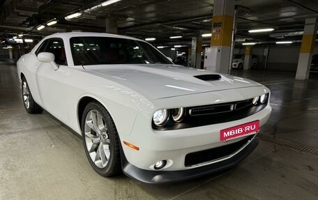 Dodge Challenger III рестайлинг 2, 2022 год, 4 100 000 рублей, 15 фотография