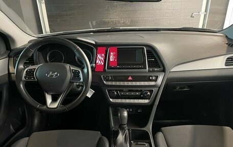 Hyundai Sonata VII, 2019 год, 2 355 300 рублей, 11 фотография