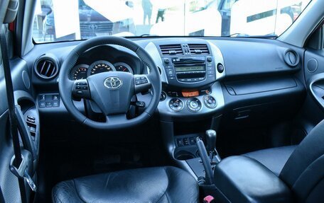 Toyota RAV4, 2011 год, 1 680 000 рублей, 6 фотография