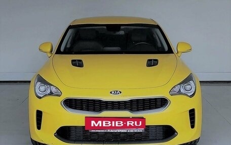 KIA Stinger I, 2018 год, 2 245 000 рублей, 2 фотография