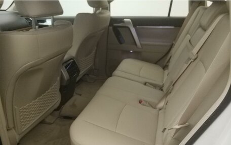 Toyota Land Cruiser Prado 150 рестайлинг 2, 2022 год, 12 550 000 рублей, 9 фотография