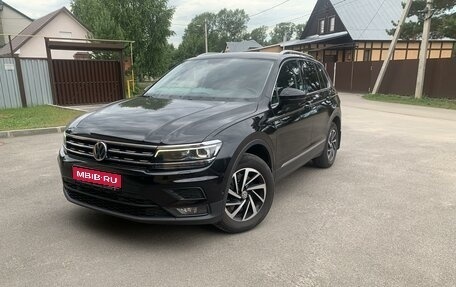 Volkswagen Tiguan II, 2018 год, 2 900 000 рублей, 1 фотография