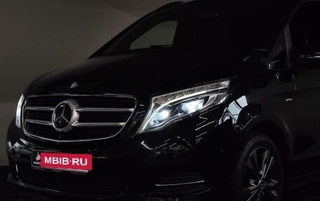 Mercedes-Benz V-Класс, 2016 год, 4 550 000 рублей, 34 фотография