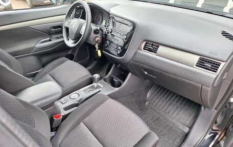 Mitsubishi Outlander III рестайлинг 3, 2012 год, 1 770 000 рублей, 11 фотография