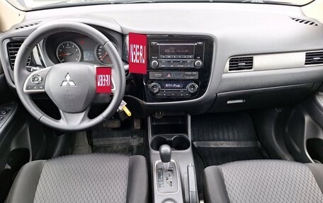 Mitsubishi Outlander III рестайлинг 3, 2012 год, 1 770 000 рублей, 10 фотография