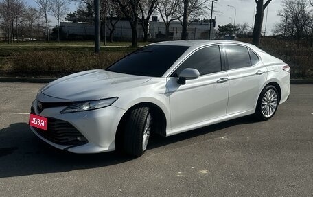 Toyota Camry, 2018 год, 2 850 000 рублей, 1 фотография