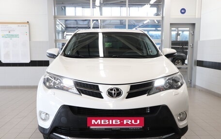 Toyota RAV4, 2015 год, 2 100 000 рублей, 2 фотография