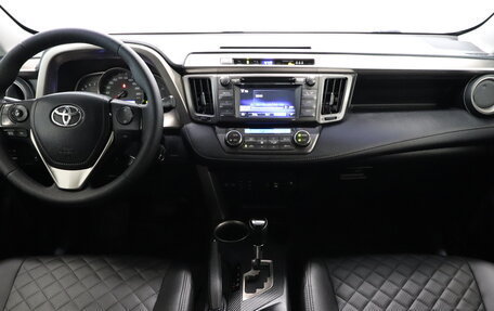 Toyota RAV4, 2015 год, 2 100 000 рублей, 7 фотография