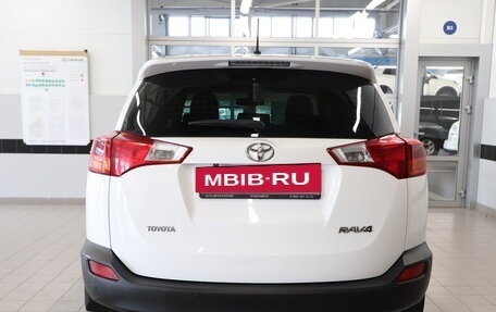 Toyota RAV4, 2015 год, 2 100 000 рублей, 6 фотография