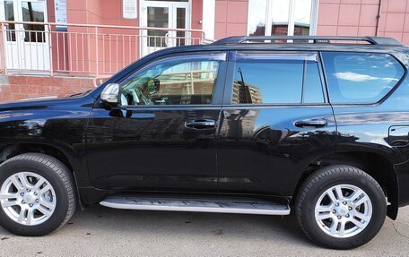 Toyota Land Cruiser Prado 150 рестайлинг 2, 2010 год, 3 490 000 рублей, 7 фотография