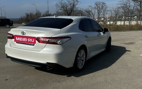 Toyota Camry, 2018 год, 2 850 000 рублей, 5 фотография