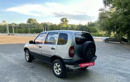 Chevrolet Niva I рестайлинг, 2004 год, 258 000 рублей, 7 фотография