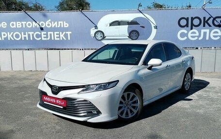 Toyota Camry, 2019 год, 2 690 000 рублей, 1 фотография