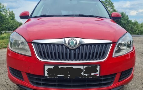 Skoda Fabia II, 2013 год, 550 000 рублей, 3 фотография