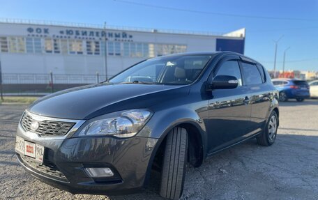 KIA cee'd I рестайлинг, 2010 год, 840 000 рублей, 2 фотография