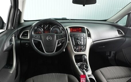 Opel Astra J, 2011 год, 839 000 рублей, 6 фотография