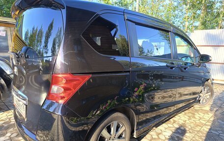 Honda Freed I, 2011 год, 1 350 000 рублей, 5 фотография