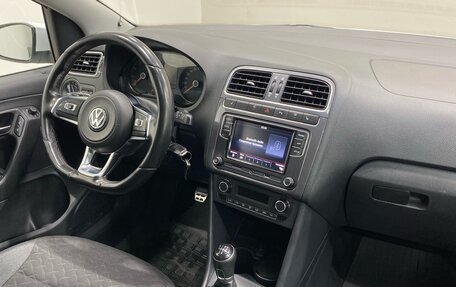 Volkswagen Polo VI (EU Market), 2018 год, 1 075 000 рублей, 6 фотография