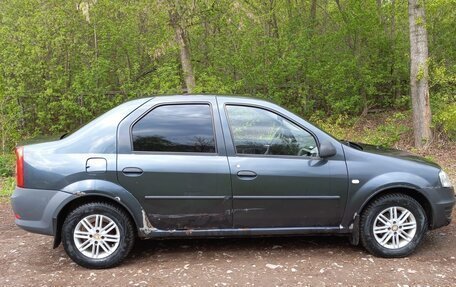 Renault Logan I, 2010 год, 300 000 рублей, 2 фотография