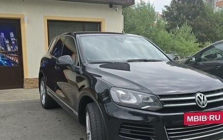 Volkswagen Touareg III, 2012 год, 2 332 000 рублей, 12 фотография