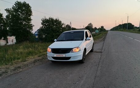 Renault Logan I, 2014 год, 400 000 рублей, 2 фотография