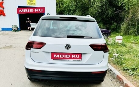 Volkswagen Tiguan II, 2018 год, 2 950 000 рублей, 5 фотография