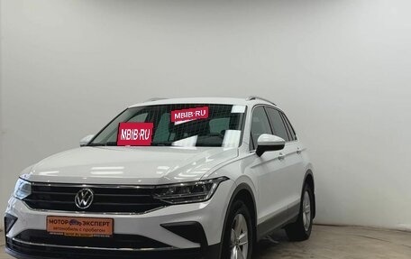 Volkswagen Tiguan II, 2021 год, 3 390 000 рублей, 21 фотография